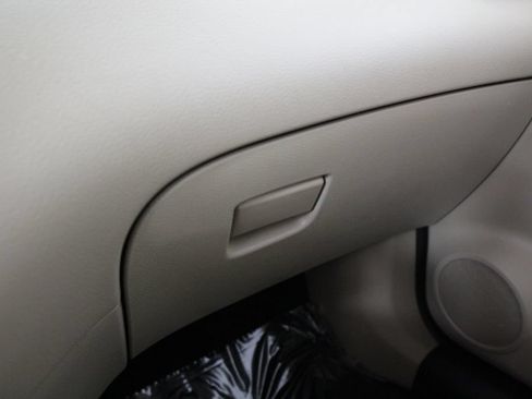 Used 2016 Nissan Rogue S w/ Appearance Package FWD image 46