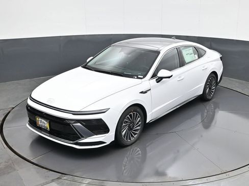 New 2026 Hyundai Sonata Limited image 13