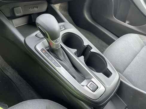 Used 2025 Chevrolet Trax LS w/ LS Convenience Package image 41