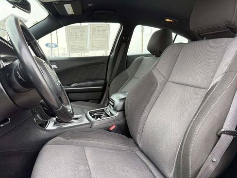 Used 2022 Dodge Charger SXT RWD image 22