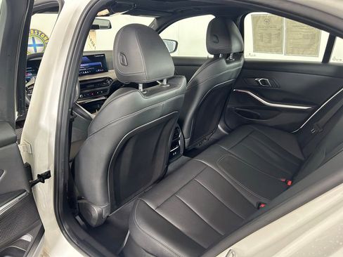 Used 2025 BMW 330i xDrive Sedan image 14