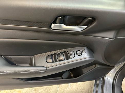 New 2025 Nissan Altima 2.5 SV image 15