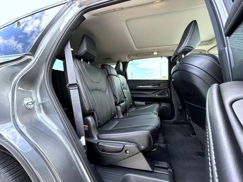 Used 2025 INFINITI QX60 Sensory AWD/4WD image 18