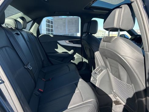 Used 2019 Audi S4 Premium Plus w/ Premium Plus Package image 30