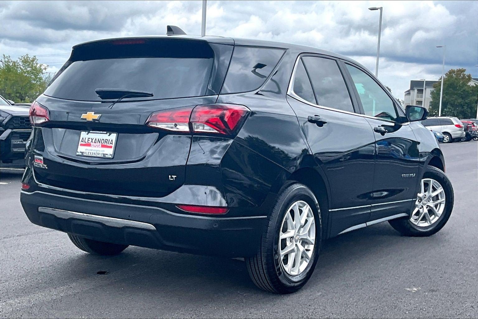 Used 2023 Chevrolet Equinox LT w/ Driver Convenience Package FWD image 12