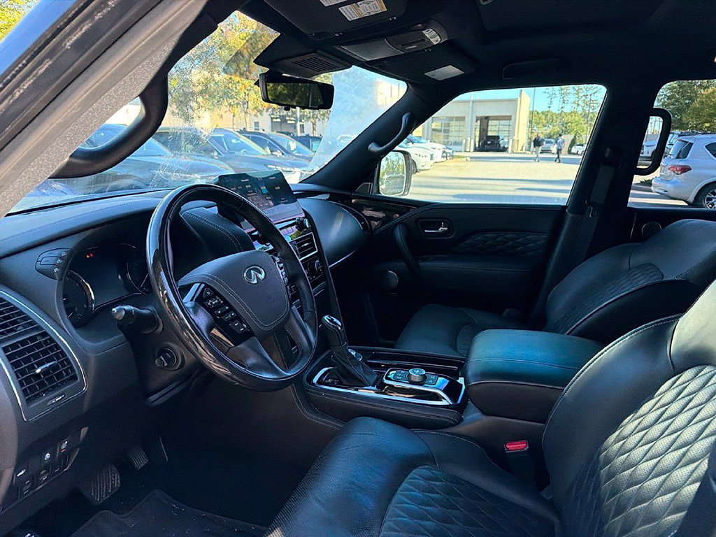 Used 2024 INFINITI QX80 Sensory AWD/4WD image 10