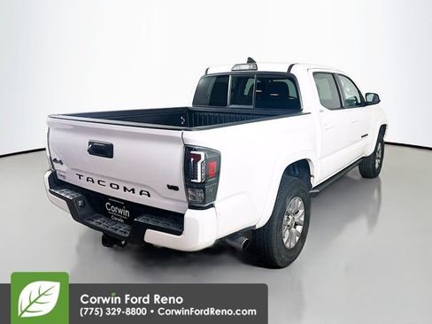 Used 2017 Toyota Tacoma SR5 w/ Tow Package AWD/4WD image 9