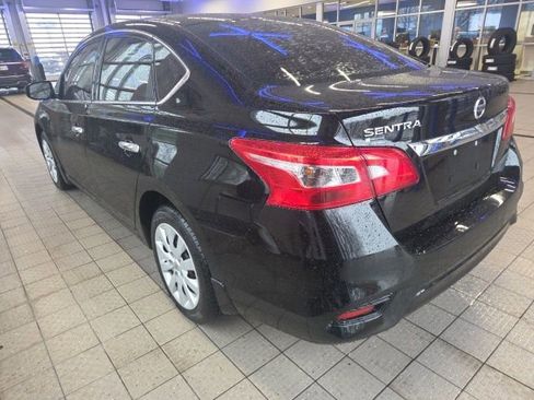 Used 2017 Nissan Sentra S image 11