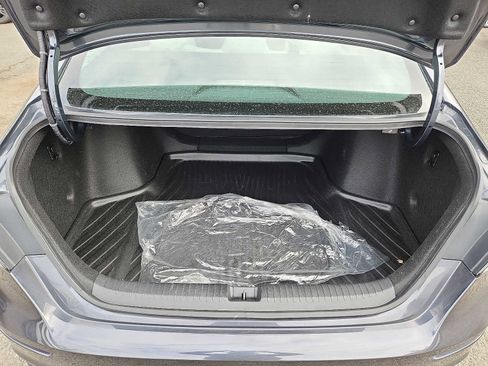 Used 2023 Honda Accord LX image 27