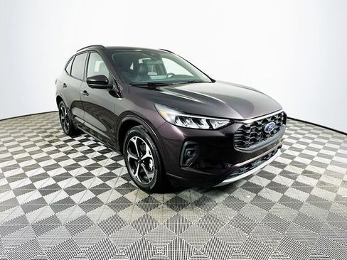 Used 2023 Ford Escape ST-Line Select w/ Tech Pack #2 image 3