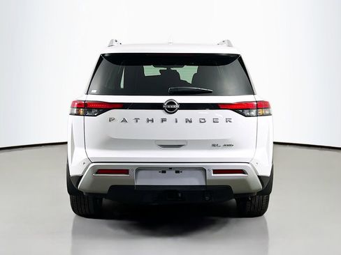 Used 2025 Nissan Pathfinder SL w/ SL Premium Package image 6