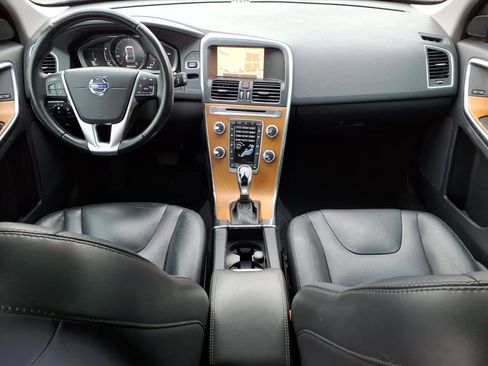 Used 2017 Volvo XC60 T5 Inscription w/ Preferred Option Package image 12