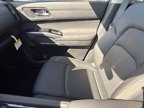 New 2026 Nissan Pathfinder SL image 23