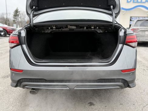 Used 2023 Nissan Sentra SR w/ SR Premium Package image 10