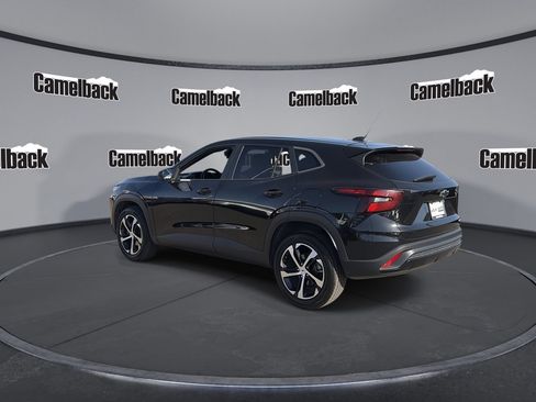 Used 2024 Chevrolet Trax RS w/ Driver Confidence Package FWD image 5