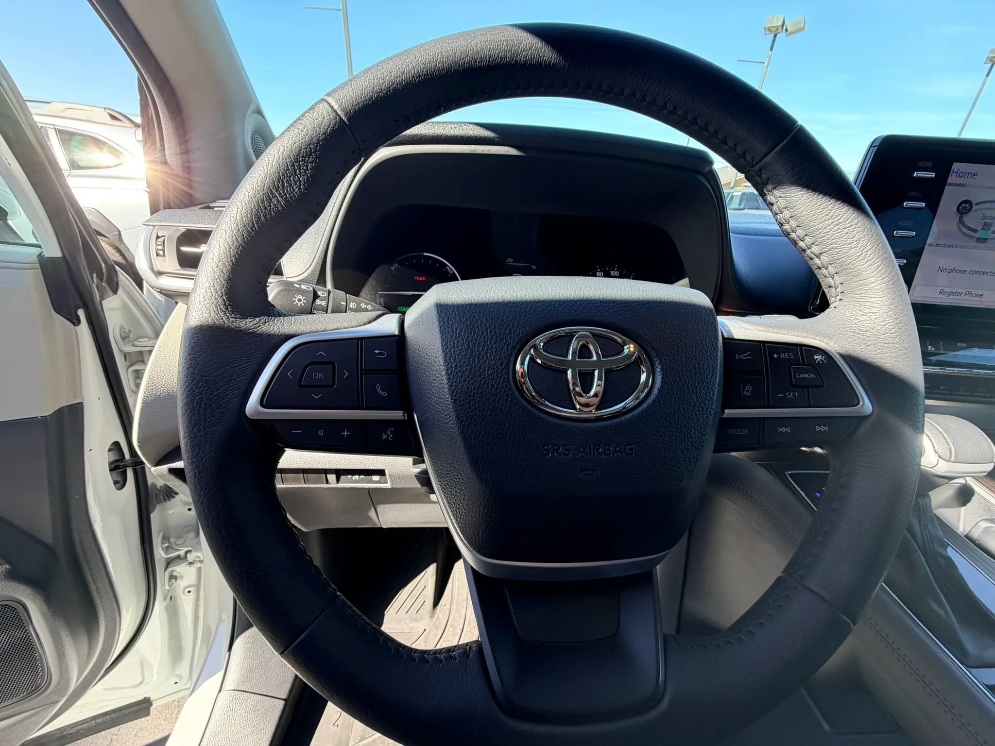 Used 2024 Toyota Sienna XLE w/ XLE Plus Package AWD/4WD image 12