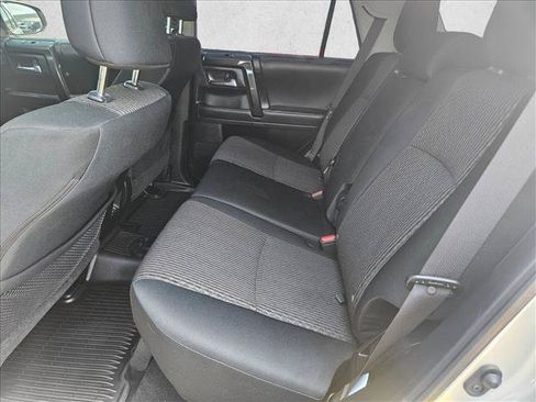 Used 2021 Toyota 4Runner TRD Off-Road AWD/4WD image 19