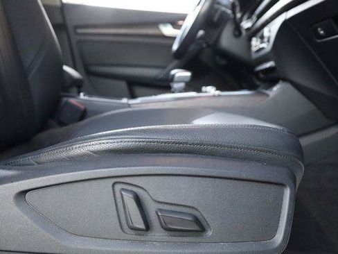 Used 2018 Audi Q5 2.0T Premium Plus w/ Premium Plus Package AWD/4WD image 30
