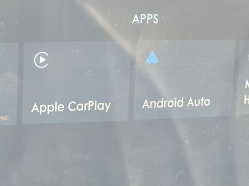 Used 2022 Lincoln Nautilus FWD image 3