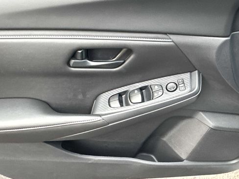 New 2025 Nissan Sentra S image 8