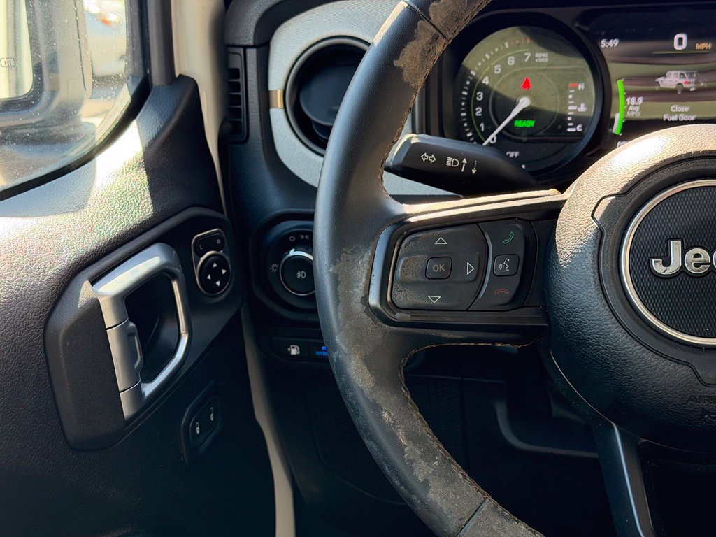 Used 2024 Jeep Wrangler Unlimited AWD/4WD image 13