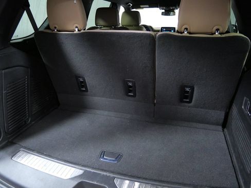 Used 2023 Chevrolet Tahoe Premier AWD/4WD image 6