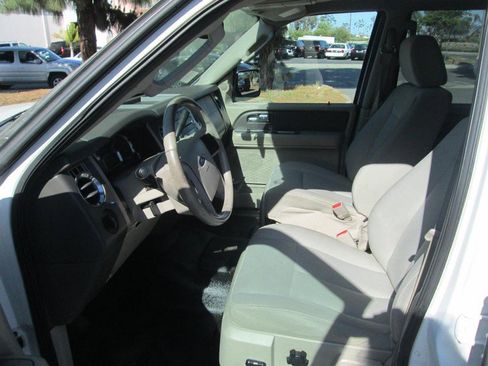 Used 2008 Ford Expedition XLT image 5