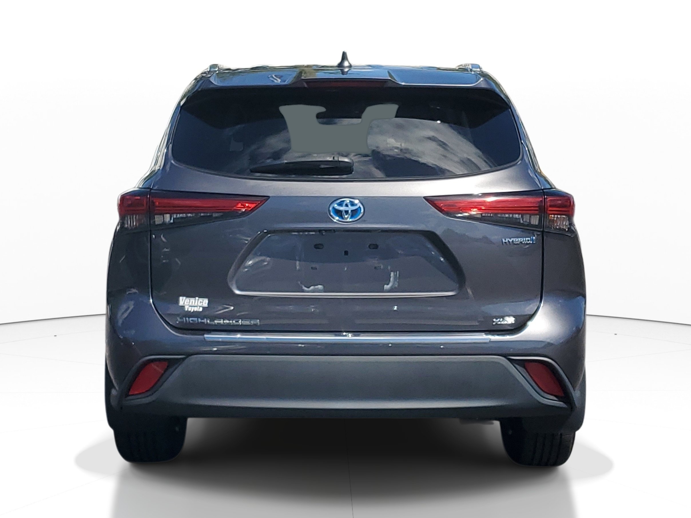 Certified 2021 Toyota Highlander XLE AWD/4WD image 5