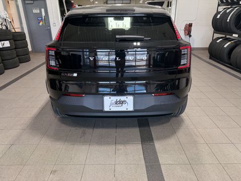 New 2026 Volvo EX30 Plus w/ Protection Package Premier image 8