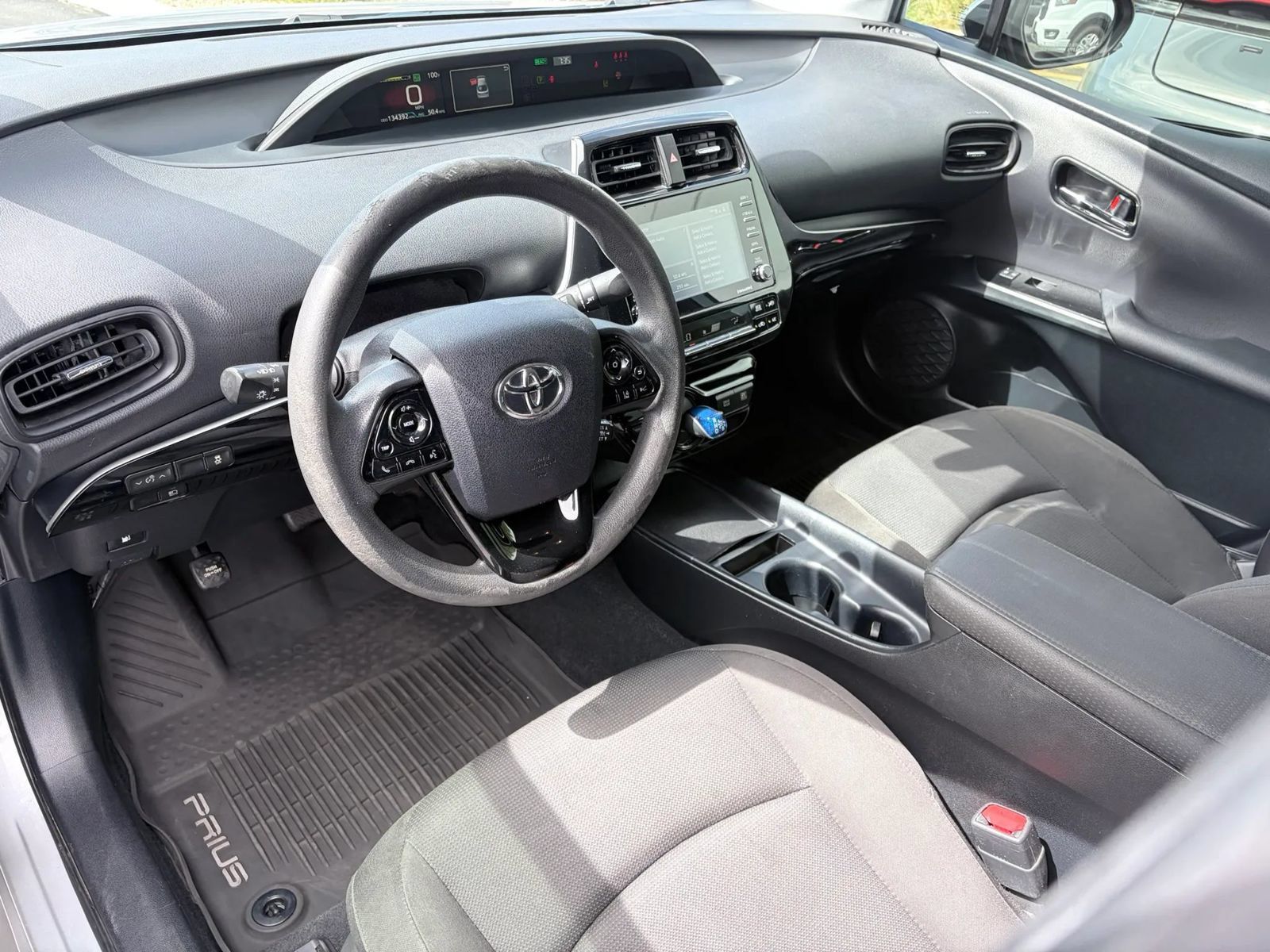 Used 2021 Toyota Prius L Eco FWD image 20