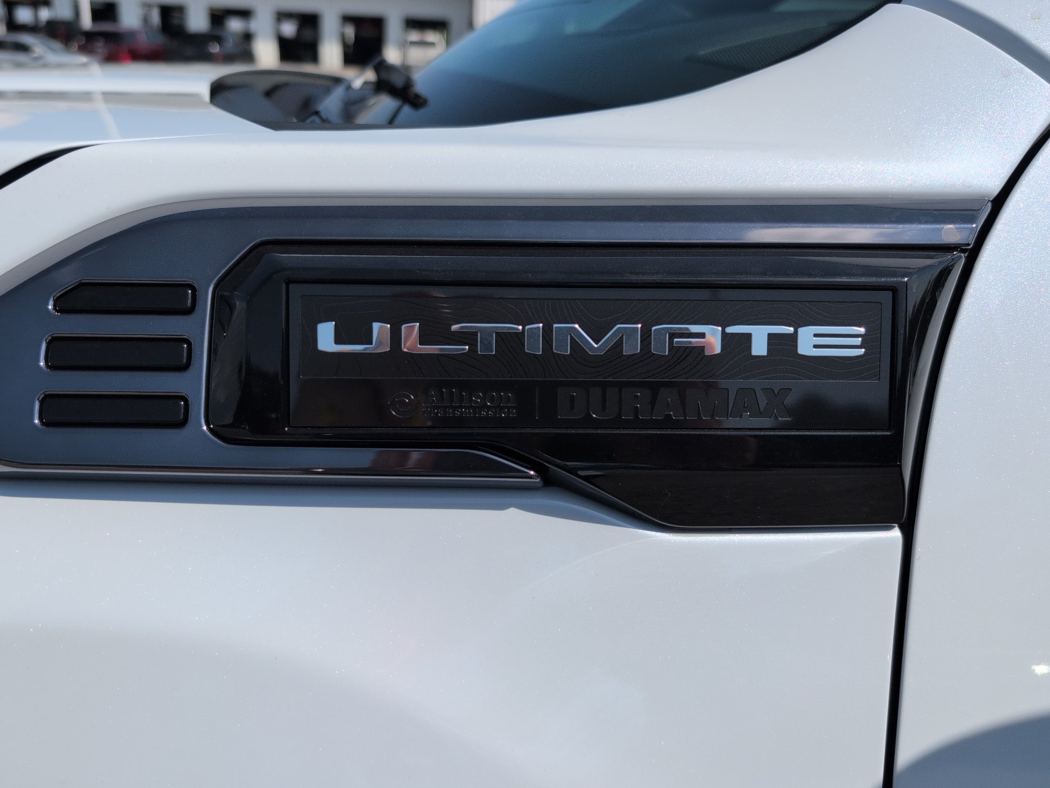 New 2026 GMC Sierra 3500 Denali Ultimate w/ LPO, Black Badging Package AWD/4WD image 4