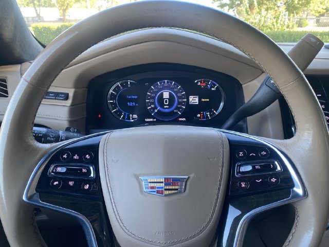 Used 2019 Cadillac Escalade Platinum AWD/4WD image 24