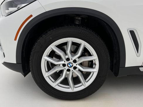 Certified 2022 BMW X5 xDrive40i w/ Luxury Seating Package image 26