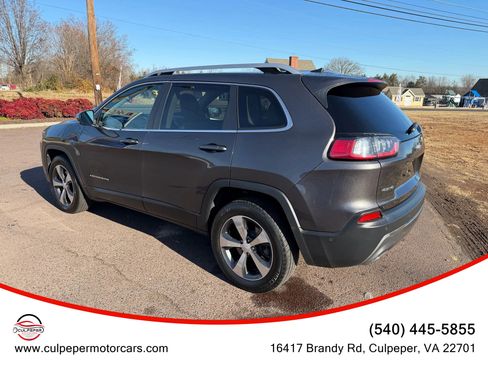 Used 2019 Jeep Cherokee Limited w/ Technology Group image 3