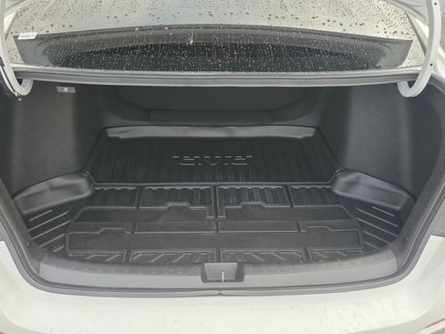 Used 2024 Honda Civic Sport image 10