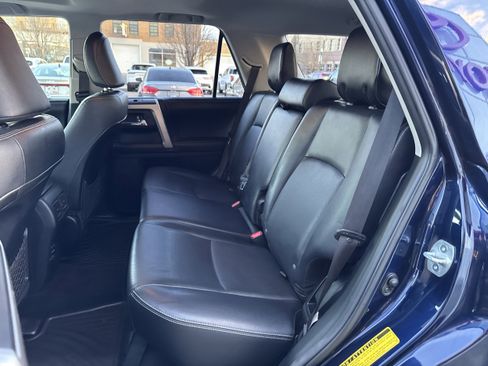 Used 2015 Toyota 4Runner Limited image 11