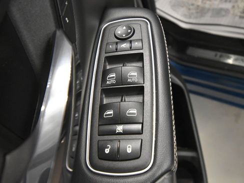 Used 2024 RAM 1500 Limited image 5