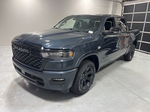New 2026 RAM 1500 4x4 Crew Cab image 3