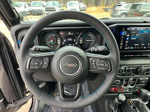 Used 2025 Jeep Wrangler Unlimited Rubicon 4xe w/ Safety Group image 26