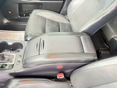 Used 2019 Toyota Highlander Limited Platinum FWD image 23