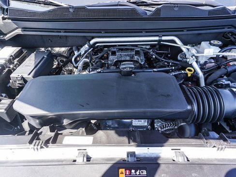 Used 2026 Chevrolet Colorado W/T w/ WT Custom Package RWD image 25