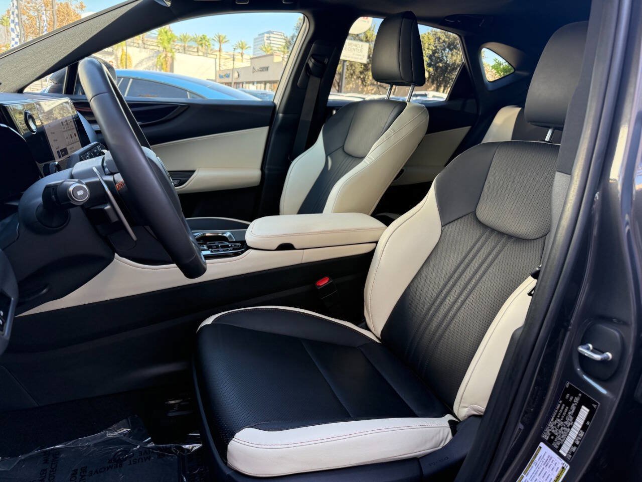 Used 2024 Lexus NX 250 FWD w/ Cold Area Package image 25