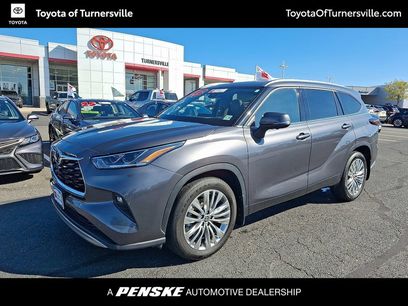 Used 2025 Toyota Highlander Platinum