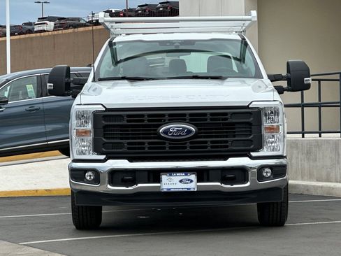 New 2026 Ford F250 XL w/ XL Chrome Package image 8
