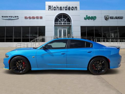 Used 2023 Dodge Charger Scat Pack w/ Plus Group RWD image 3
