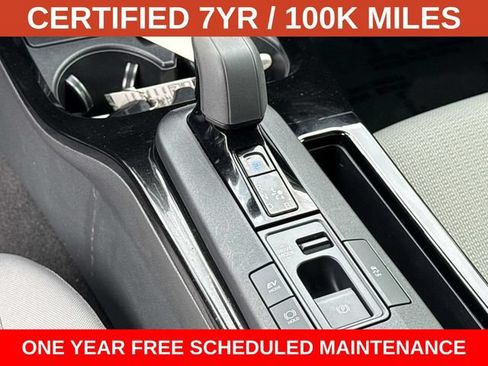 Used 2024 Toyota Prius LE FWD image 22