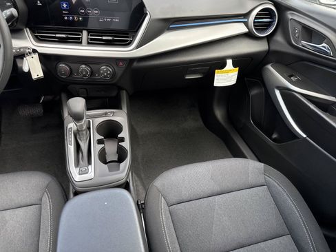 New 2026 Chevrolet Trax LS w/ LS Convenience Package FWD image 16