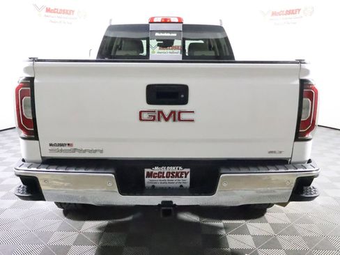 Used 2018 GMC Sierra 1500 SLT w/ Enhanced Driver Alert Package image 9