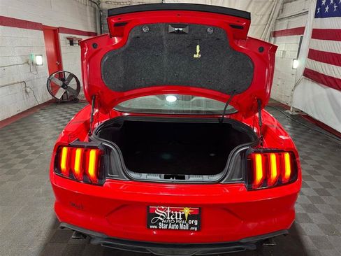 Used 2020 Ford Mustang Premium image 12