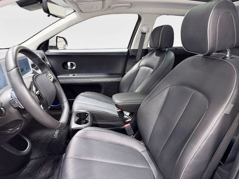 Used 2024 Hyundai Ioniq 5 Limited image 18